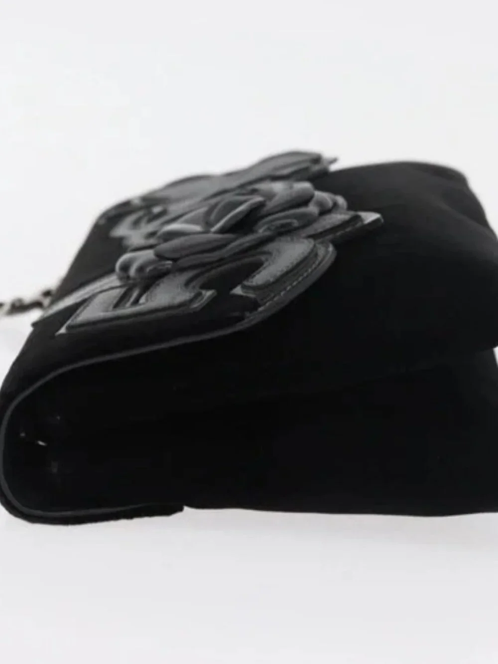 CHANEL brand	chanel color	black